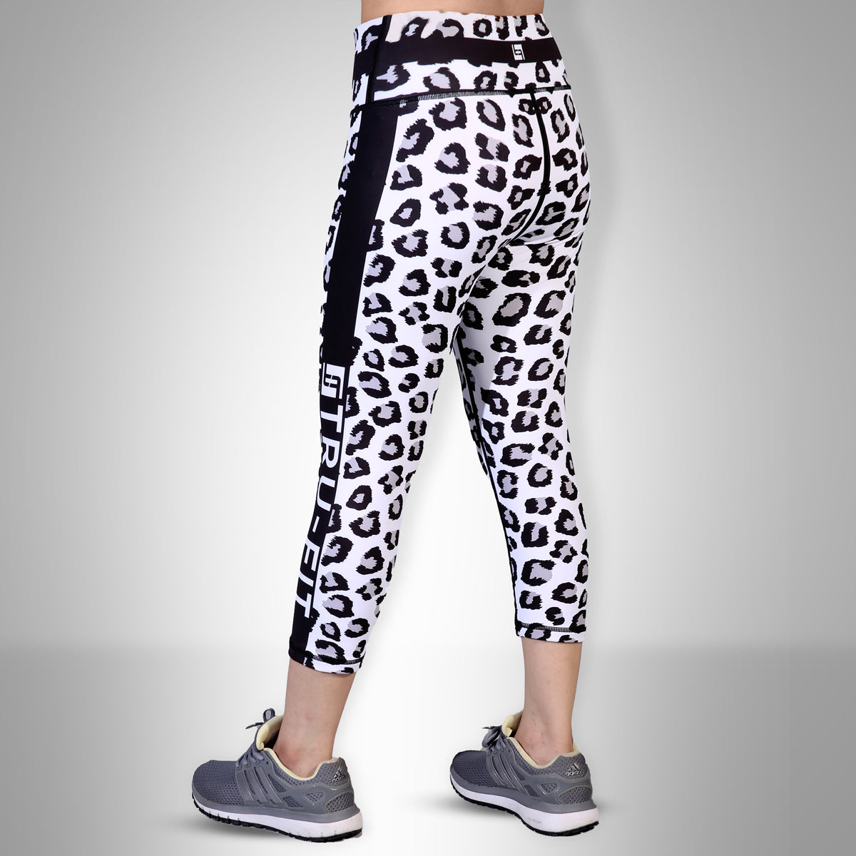 H11 Everyday High Wasited Capri Leggings